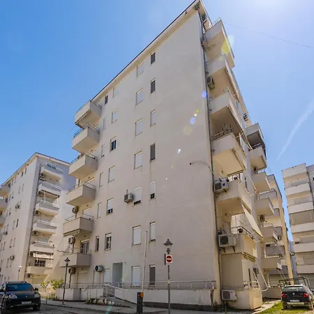 Cozy Wave Retreat 2 Min Walk By Pikhost Appartement *