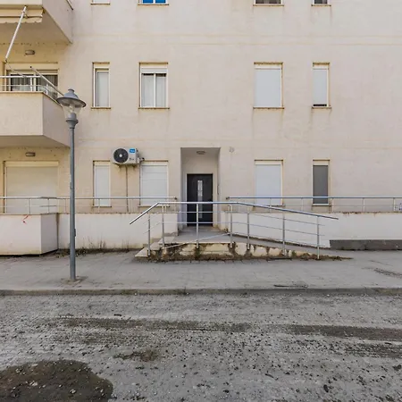 Cozy Wave Retreat 2 Min Walk By Pikhost Appartement *